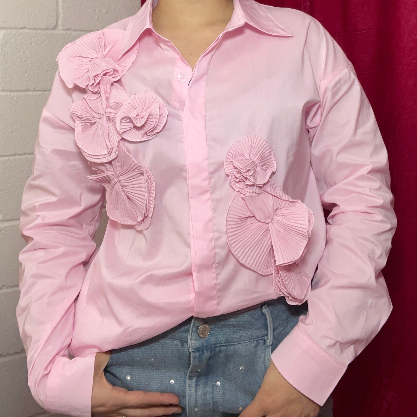 Camisa rosa con florecitas