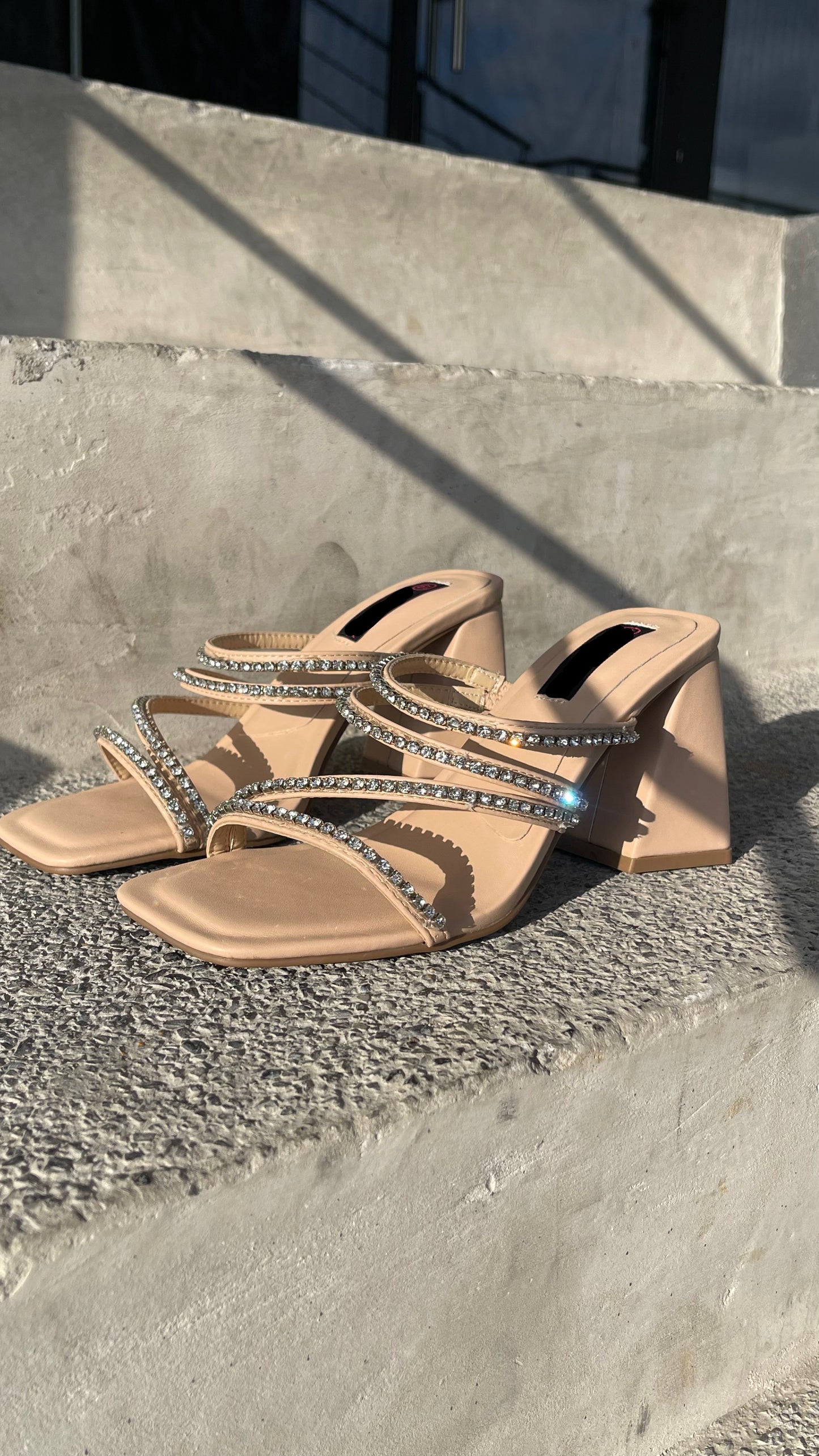 Romina beige