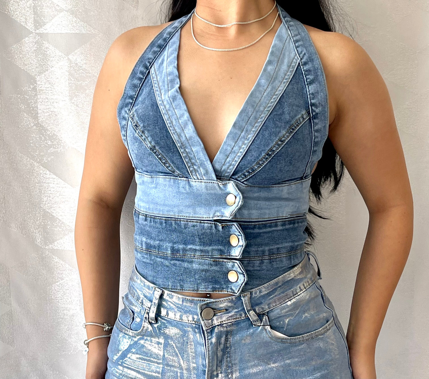 Denim top with belts at the waist